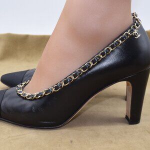 VGC CHANEL Black Cap Toe Heels Pumps 37 6.5 Classic Flap Chain CC Logo